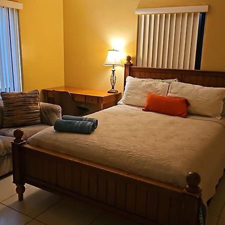Royal Poinciana Inn Miami Springs Esterno foto